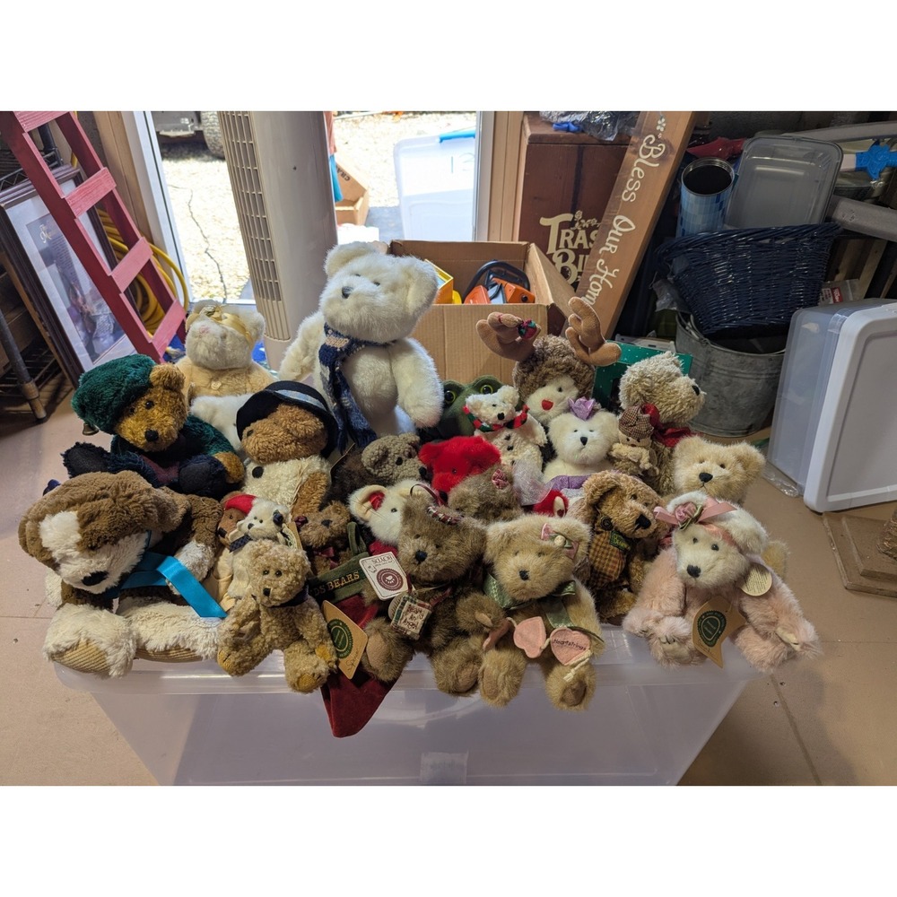 27 Collection Of Vintage Boyds Bears Plush Collectibles Bears Mice Puppy